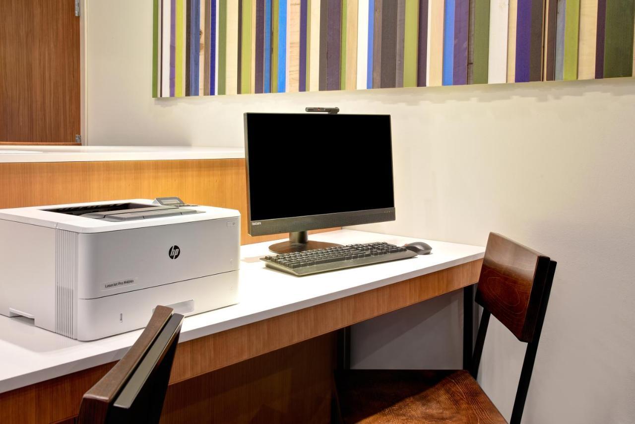 Holiday Inn Express & Suites - Ottawa By Ihg Zewnętrze zdjęcie