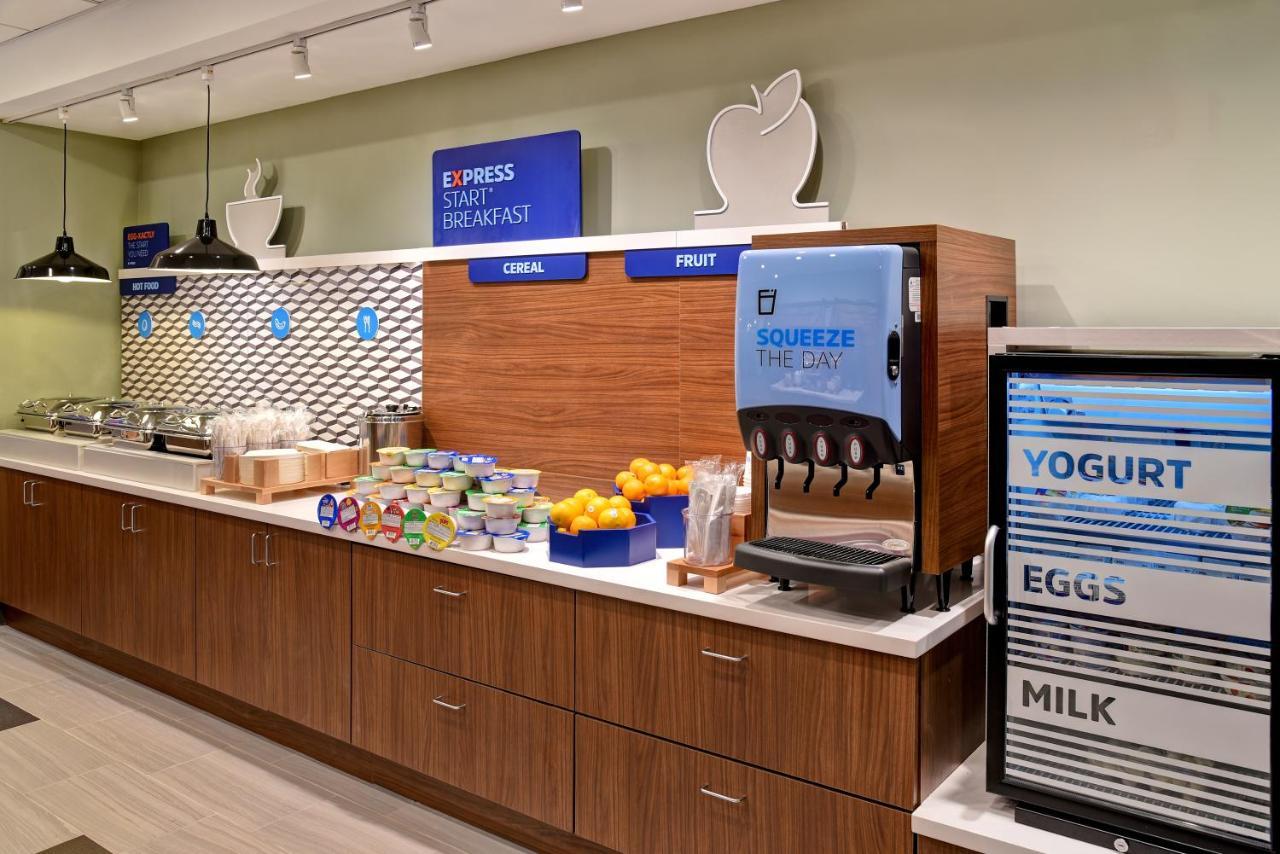 Holiday Inn Express & Suites - Ottawa By Ihg Zewnętrze zdjęcie