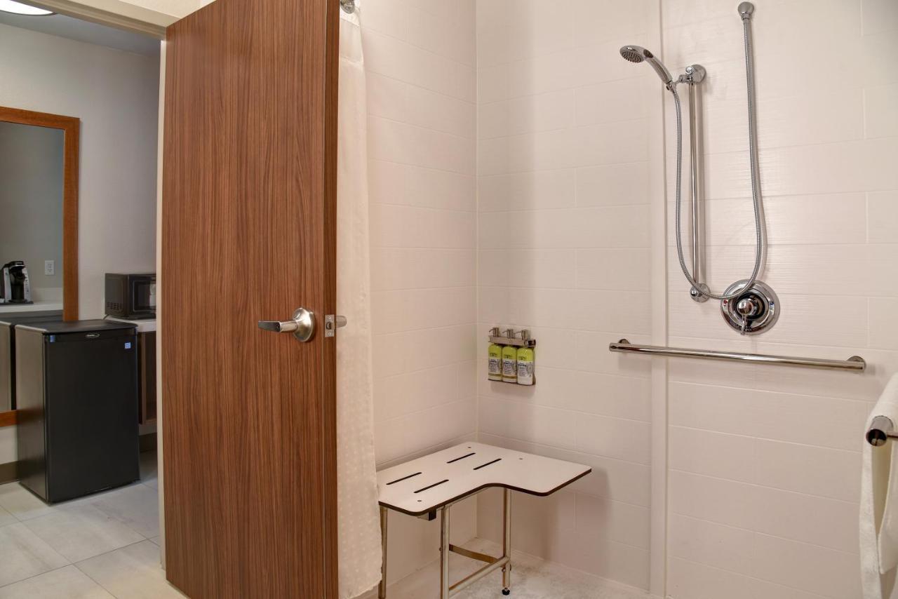 Holiday Inn Express & Suites - Ottawa By Ihg Zewnętrze zdjęcie